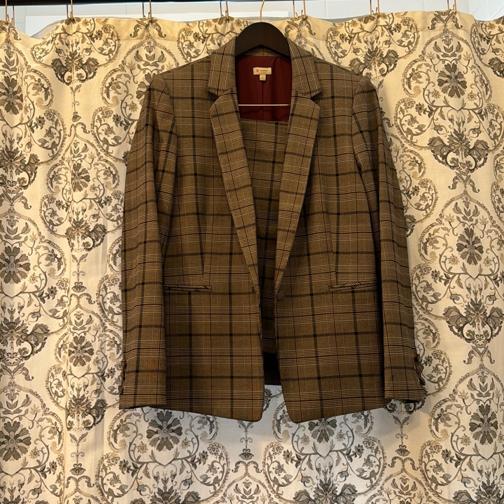 Cremieux Suit Set in Plaid